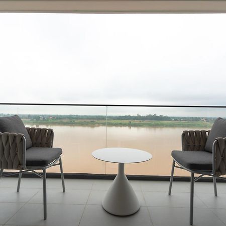 One Riviera Hotel And Residences Ban Souanmone Екстериор снимка